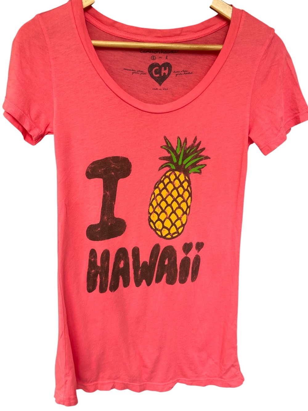 CAMERON HAWAII I Love Hawaii Pineapple Graphic Tee Small Cotton Modal Pink
